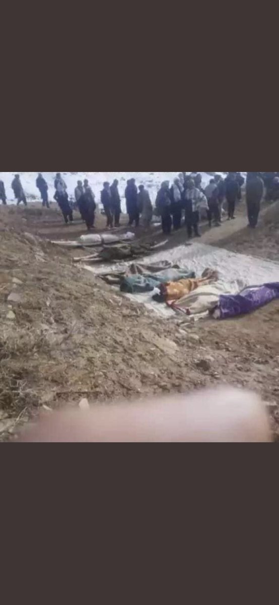 Ehsan_yosefi's tweet photo. Talibaner stationerar sig i Hazaristan och påstår att de vill bekämpa brottslighet, men i själva verket utför de brott mot mänskliga rättigheter i form av piskning, stening, utdrivning, kräver påhittade lösensumma och mord!
#StopHazaraGenocide https://t.co/2JUFJTIyve