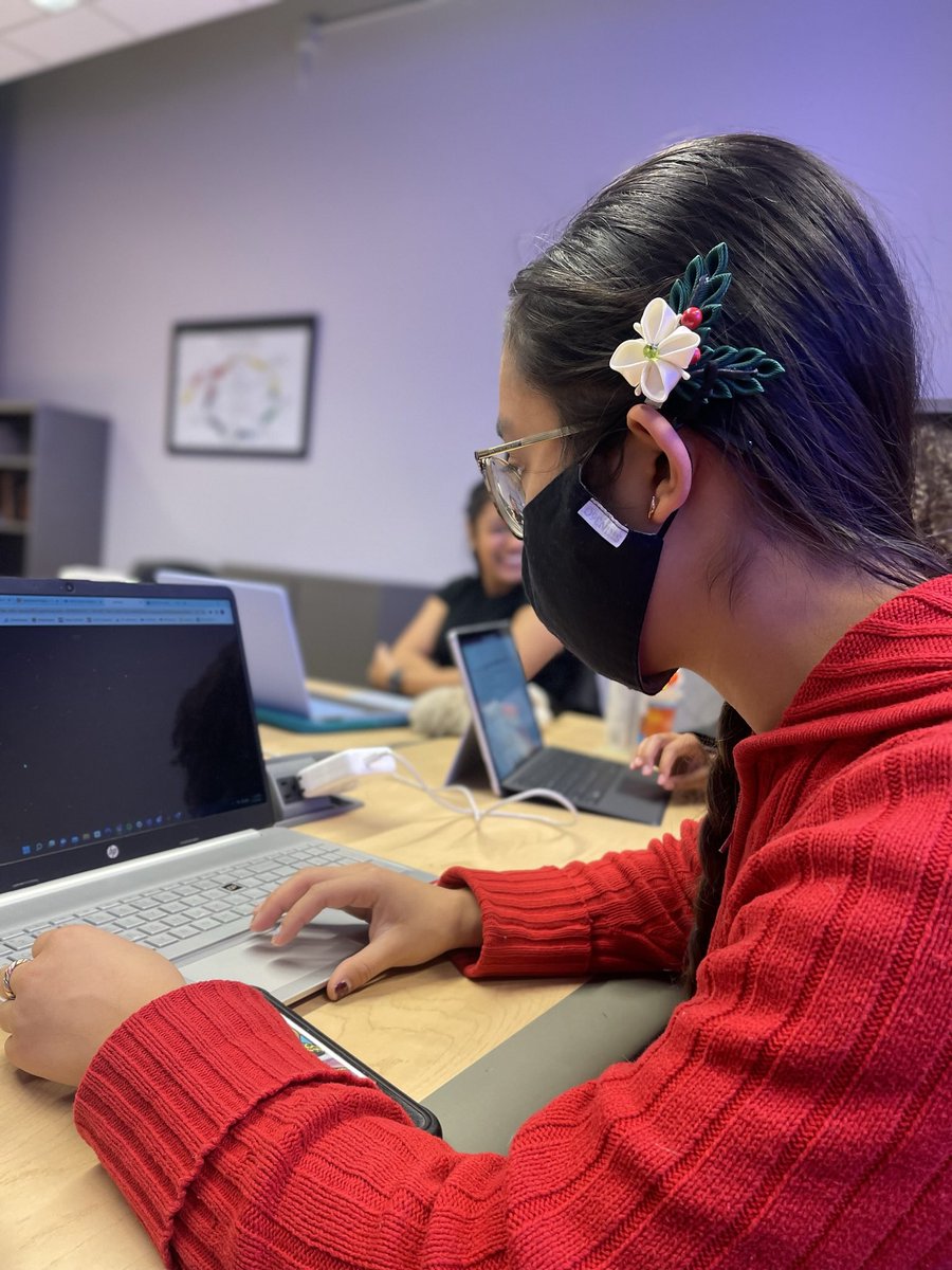 EjaeEpics's tweet photo. "EJAE is important because our environment is one of the most important things to take care of. I also really like getting hands on experience outside of a normal classroom, plus we get to work with our community partner who help us learn and get experience."-Katrina Leon https://t.co/1MDmOIbff6