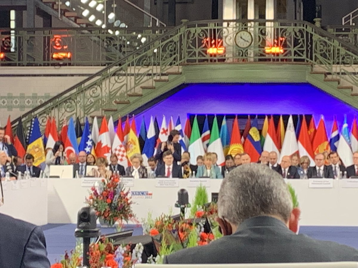 MikoHaljas's tweet photo. PL #PresidentDuda opening the #OSCE MoFA meeting in Łodz and stressing we must never accept and get used to the aggression and brutality of “Russkii mir” towards its neighbors. There has to be accountability, no impunity and no acceptance of RU territorial aims of war. https://t.co/u3JXTj75TF