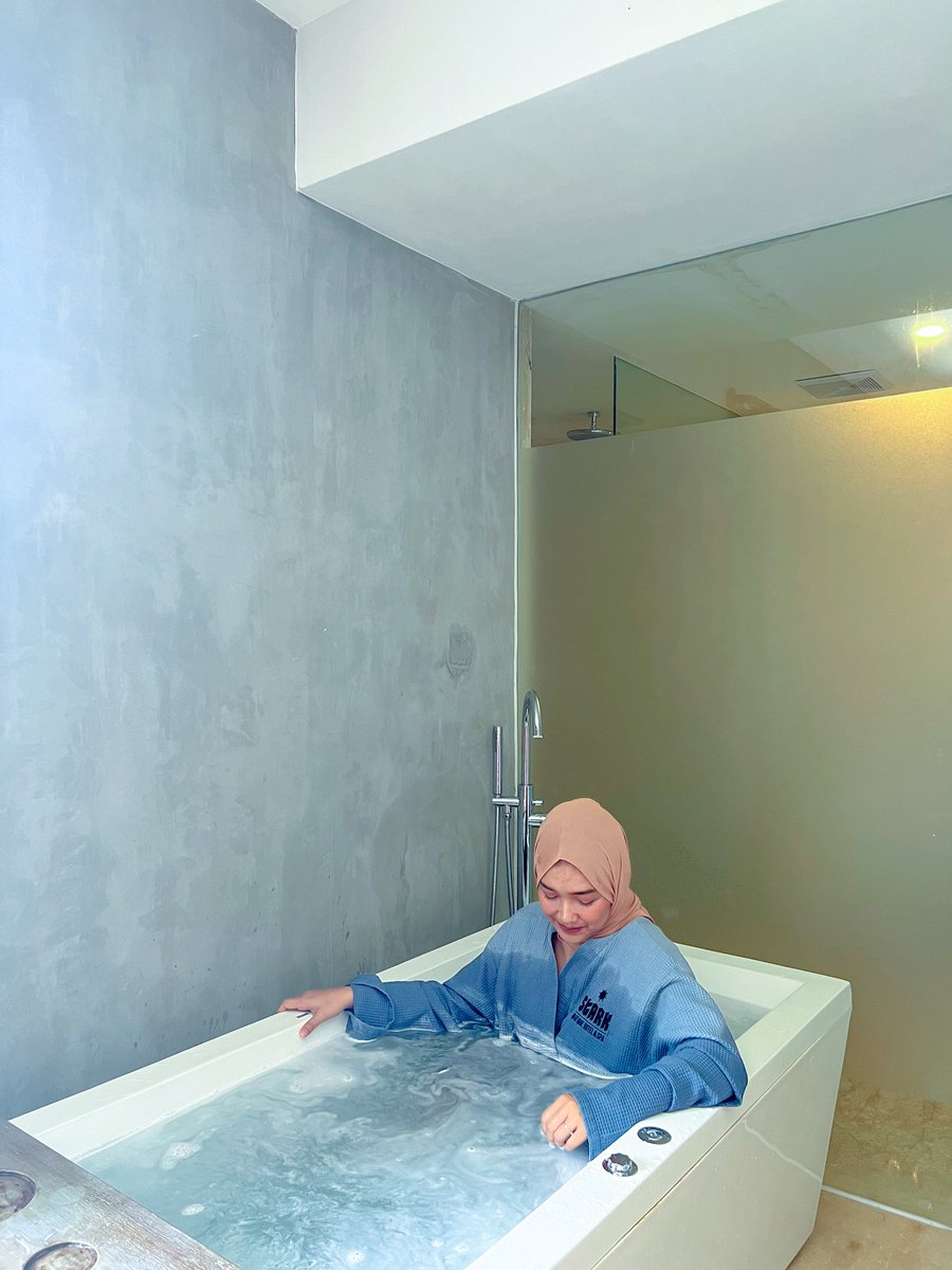 _doraredre's tweet photo. kata siapa di Bali hotel mahal2, nih aku nemu hotel ala sultan + bathtub/jacuzzi harga budget 300rb!

gilak, murah dan bagus banget ada yang dua lantai!

wajib rt, likes, karena mau share info kupon hotel bisa dipake dimanapun! 

cus cek link promonya -> https://t.co/5NeZ73xbCu https://t.co/LbCJd3dcW5