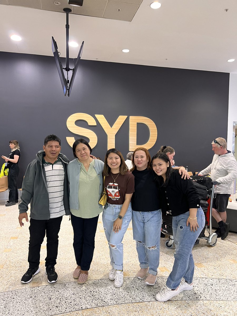 ellainejoy's tweet photo. Finally they’re here 🇦🇺💕 https://t.co/Cw1DDFYBo7