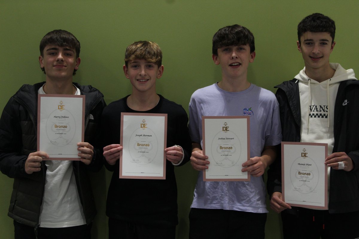 MrRiceCCC's tweet photo. Well done to those that recieved their @DofE bronze and silver awards on Tuesday night. Great to see the hard work and hours paying off! 👏👏👏🏆🏆🏆

@DofESouthWest 
@CullomptonCC https://t.co/9FKExYgD8W
