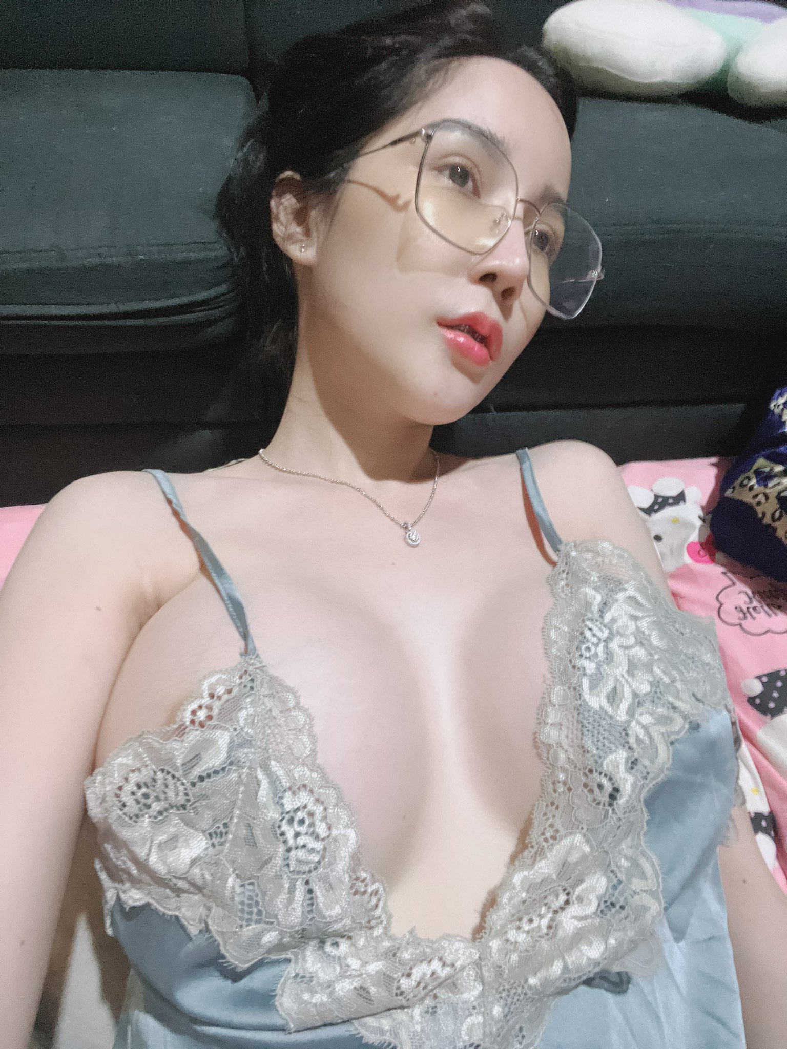 TW Pornstars - พลอยยังไงล๊า. Twitter. 🔥หารายได้เสริม  เพียงแนะนำเพื่อนรับสูงสุด 30% ( 1000 บาท. 9:42 AM - 1 Dec 2022