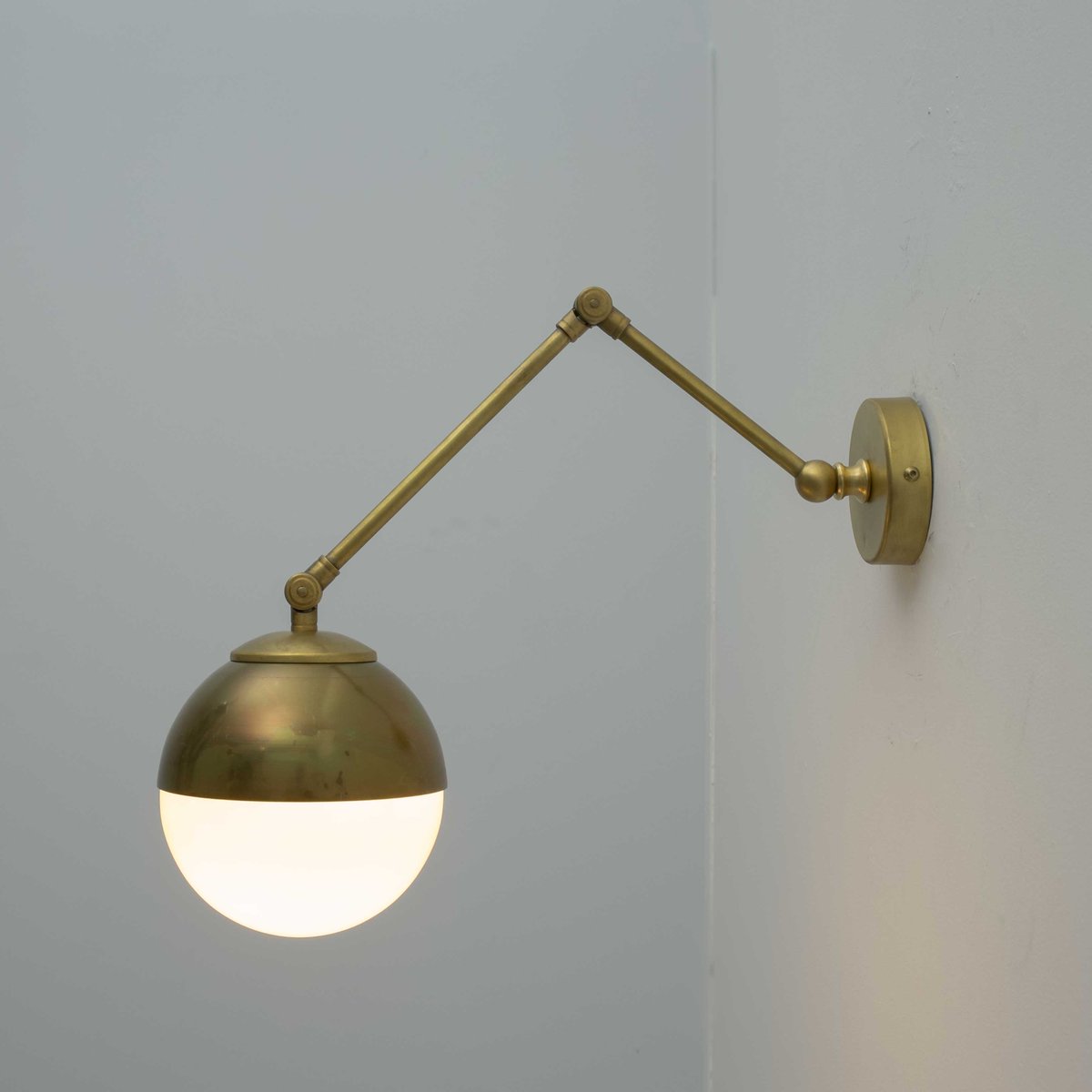 En Luz Vintage nos encargamos de parte de la iluminación del set de True Story (Amazon Prime Video), el programa de entrevistas conducido por Ana Morgade y Arturo Valls.

buff.ly/3TYSUuK 

¡Haz click en el enlace para saber más!

#truestory #amazonprimevideo #diseño