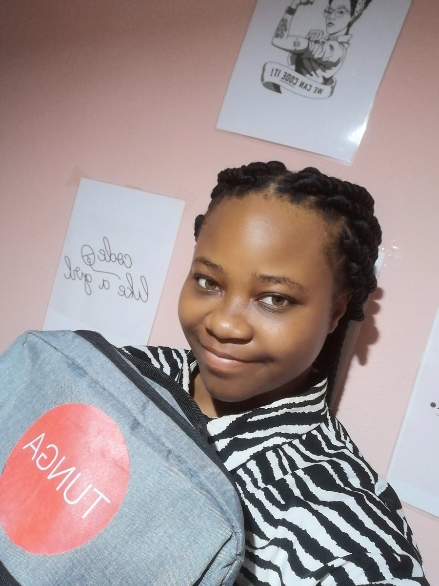 JennDdev's tweet image. This tweet 👇won me a @tunga_io backpack at #DevFestLagos2022 
@gdglagos saw my tweet they ❤️ it, @MaryanneOnuoha read it on stage &amp;amp; called me up. I ran with excitement &amp;amp; @tushgeek asked me what&apos;s d best nigerian food I have eaten. I said Egusi and Eba 🍛 😊
A lovely 🎒for me