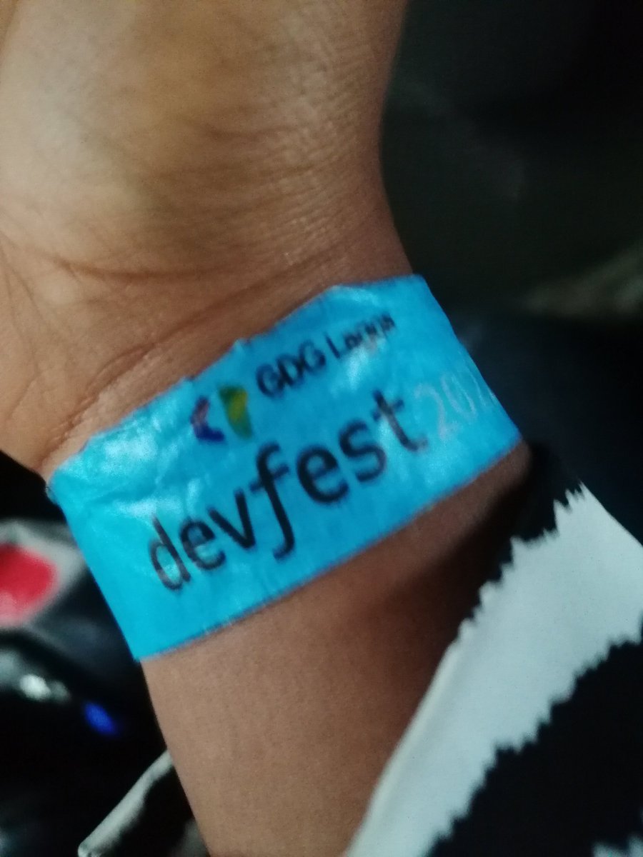 JennDdev's tweet image. This tweet 👇won me a @tunga_io backpack at #DevFestLagos2022 
@gdglagos saw my tweet they ❤️ it, @MaryanneOnuoha read it on stage &amp;amp; called me up. I ran with excitement &amp;amp; @tushgeek asked me what&apos;s d best nigerian food I have eaten. I said Egusi and Eba 🍛 😊
A lovely 🎒for me