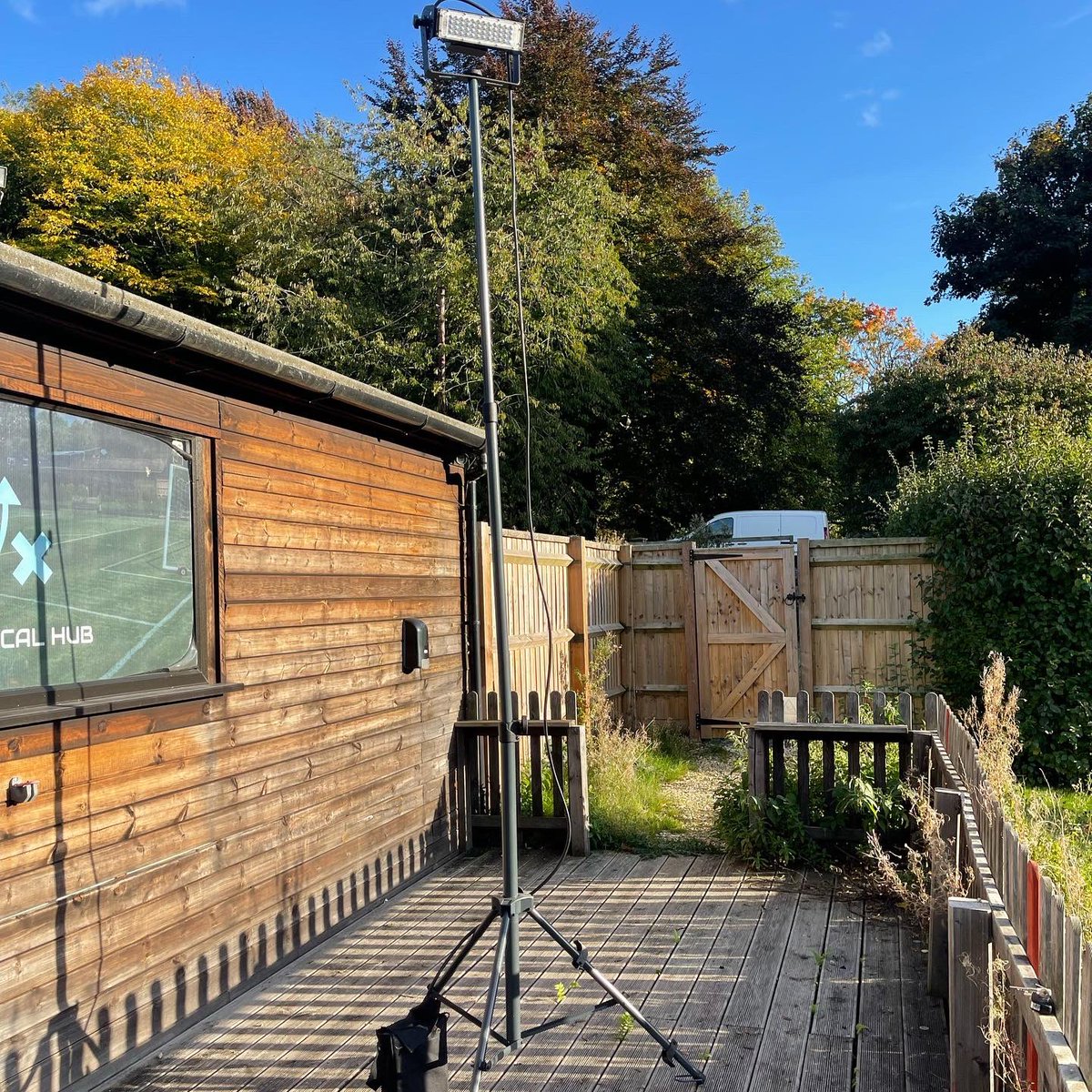 Are any football clubs interested in the following items? Everything must go! Please retweet ⚽️🙌🏻