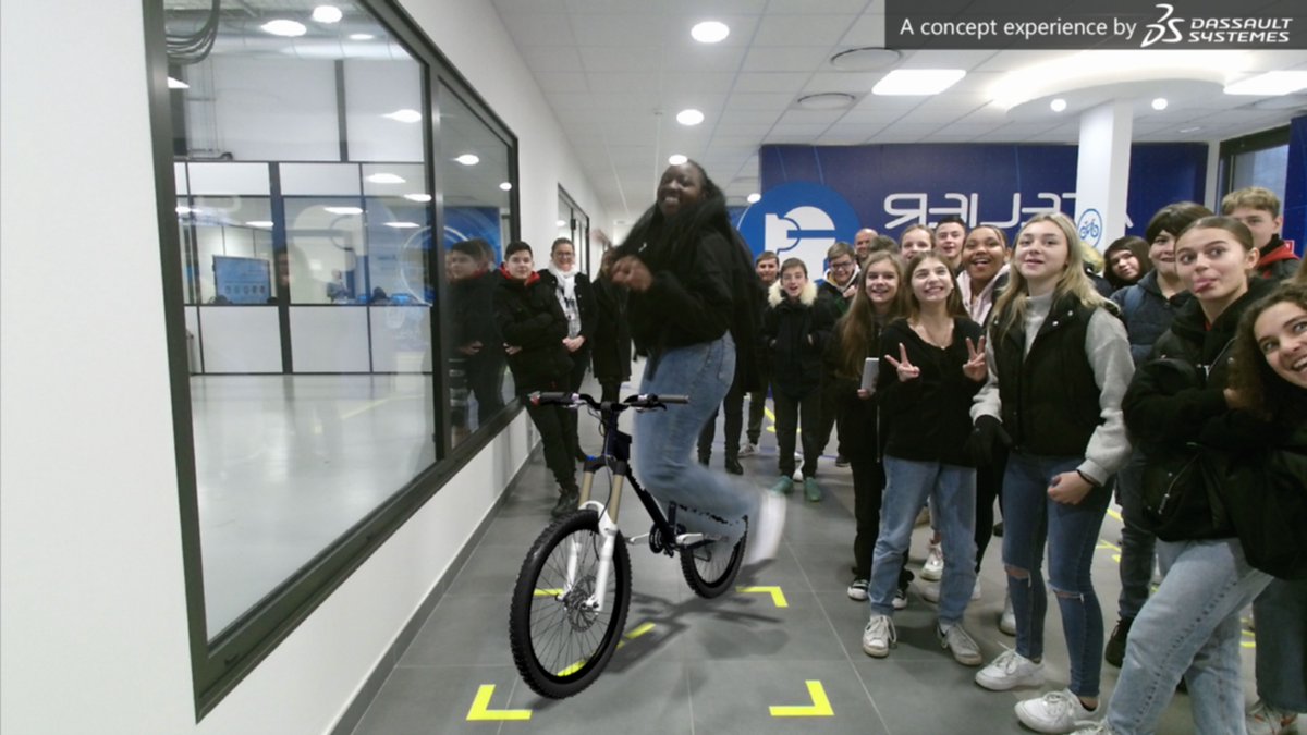 bikEpic3DS's tweet photo. I tried a bike in #AugmentedReality during the experiential track at #CampusFab. Come and try this #3DCustomization #3DEXPERIENCE and learn how #IndustrieDuFutur bridges experience and on-demand manufacturing. A #ConceptExperience by @3DSfrance's #3DEXPERIENCELab https://t.co/ORKnt9xCaY