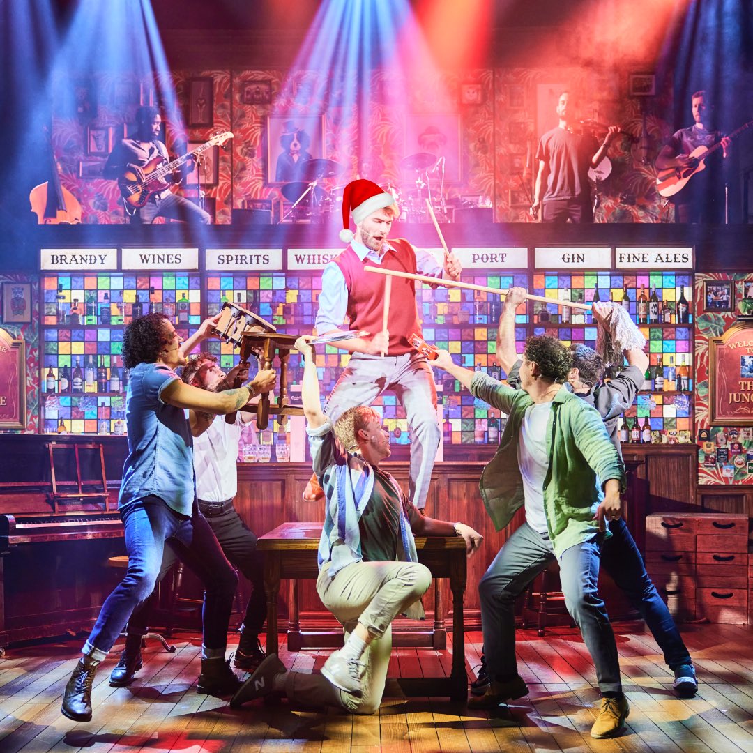 choirofman's tweet image. ‘Tis the season 🎅🎄✨