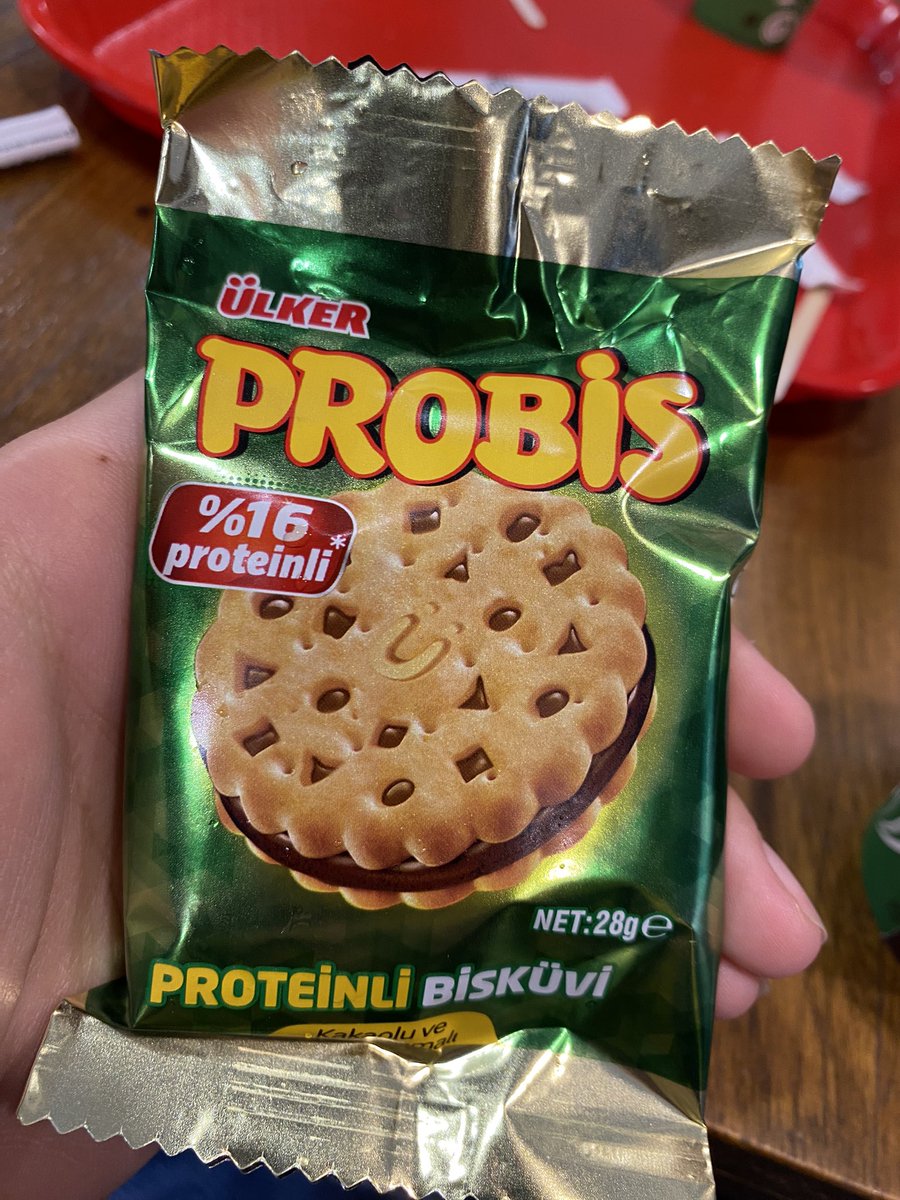 t_mehmetts's tweet photo. Ülker artık bana ücretsiz probis vermelisin her gün para vermekten bıktım.
#probis #ülker #muratülker https://t.co/pzvn5mu1lC