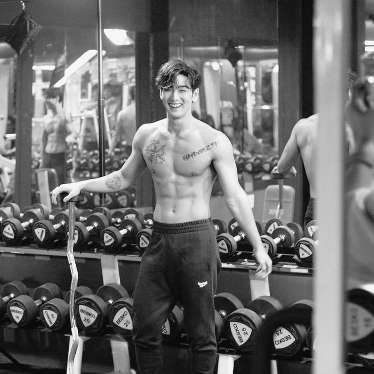 Seul, South Korea.
ㅤㅤㅤㅤ12월 01일ㅤㅤㅤ            ㅤㅤㅤㅤㅤㅤㅤㅤㅤ