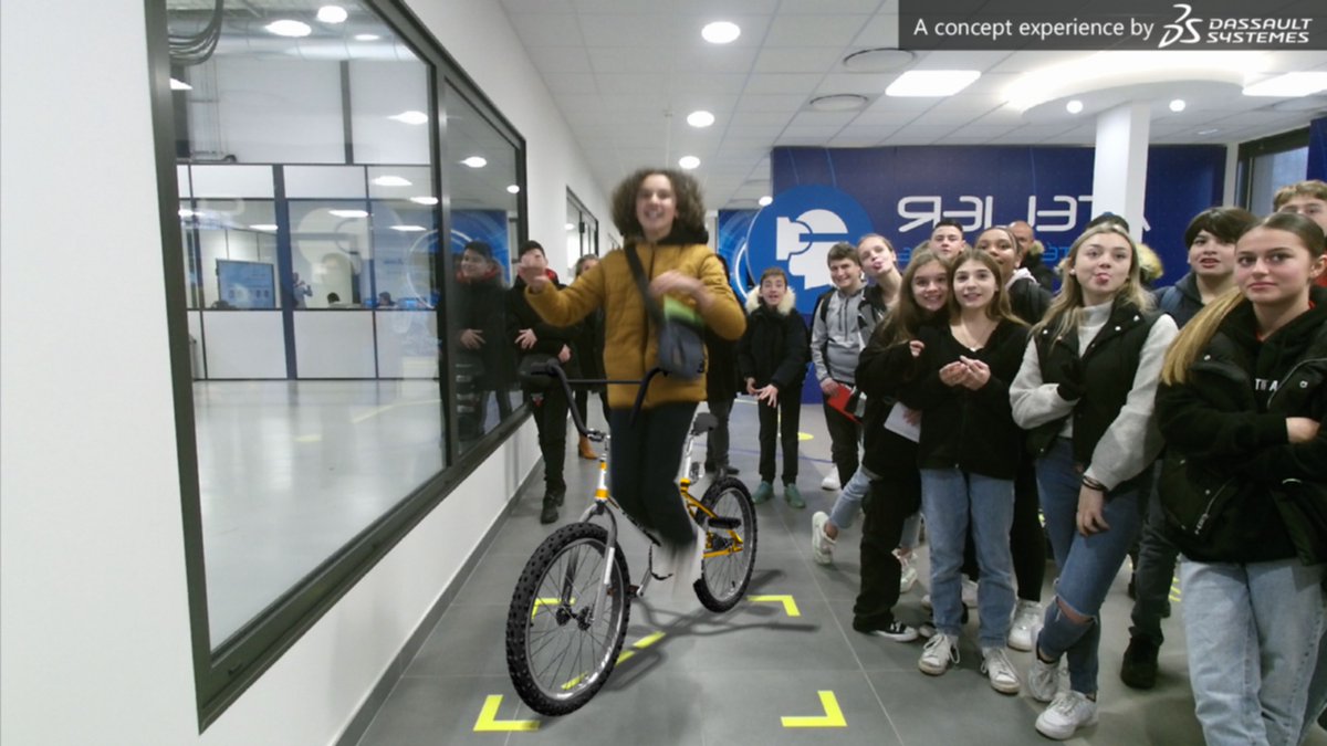 bikEpic3DS's tweet photo. I tried a bike in #AugmentedReality during the experiential track at #CampusFab. Come and try this #3DCustomization #3DEXPERIENCE and learn how #IndustrieDuFutur bridges experience and on-demand manufacturing. A #ConceptExperience by @3DSfrance's #3DEXPERIENCELab https://t.co/Gj5FAqAq0J