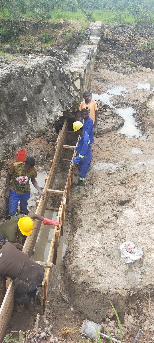 lukonga_n's tweet photo. Irrigation infrastructure is cardinal for enhanced food security. #weir rehabilitation https://t.co/pFQ37JjOnW