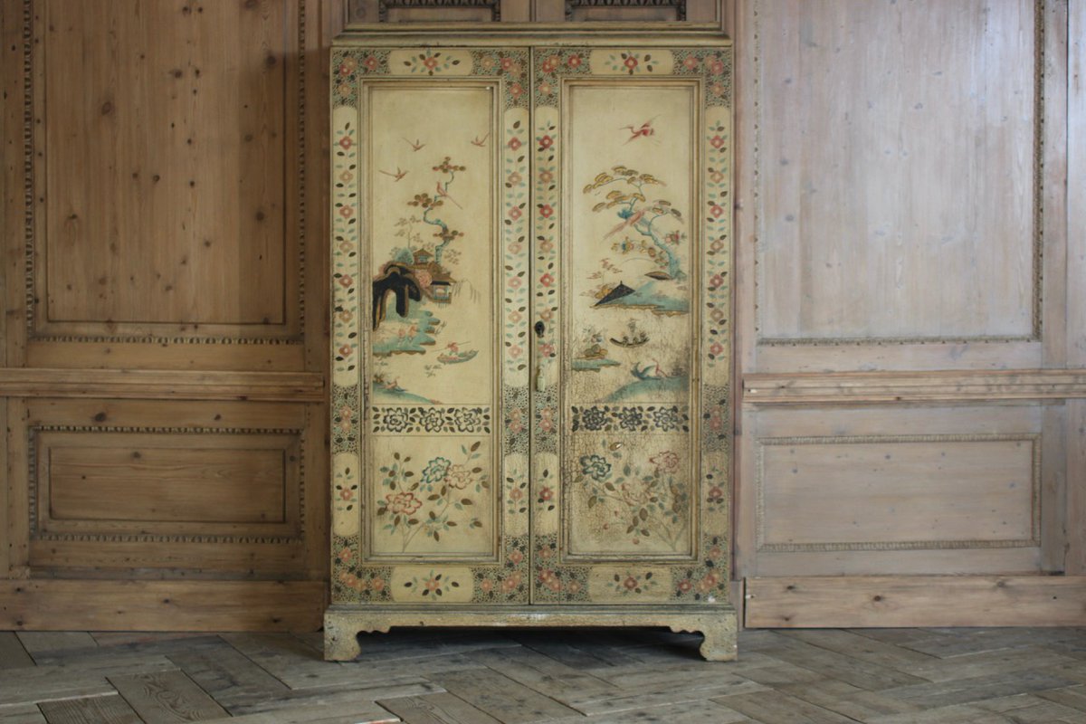 Beautiful 19th Century English Chinoiserie Painted Wardrobe / Cupboard

bit.ly/3uiMk7X

#paintedWardrobe #antiquecupboard #antiquewardrobe #paintedfurniture #antique #furniture