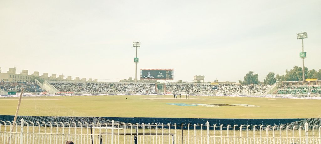 Cricketlab7562's tweet photo. TEA TIME ! 

ENGLAND 332-3 IN 54 OVERS 😭🫣

#PAKvsEng #pakvengfinal https://t.co/zPu4LNGm95
