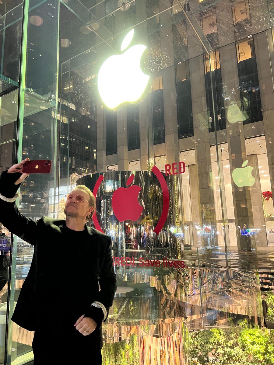 Life-saving selfie at @apple. Color is bright. Future is brighter. Choose (RED). Save Lives. #worldaidsday