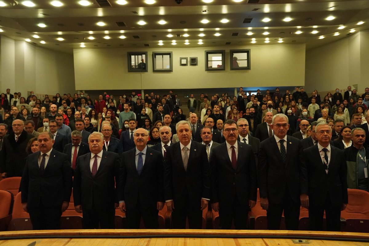 UniversiteEge's tweet photo. Sn. Valimiz @YSKosger'in teşrifleriyle, @TUBAakademi koordinasyonunda, ev sahipliğimizde düzenlediğimiz “Biyoçeşitlilik ve Ekosistemler Çalıştayı” açılışını gerçekleştirdik. 2 gün boyunca alanında yetkin bilim insanlarının sunumlar yapacağı Çalıştayın verimli geçmesini diliyoruz. https://t.co/eRbaOXMzGp