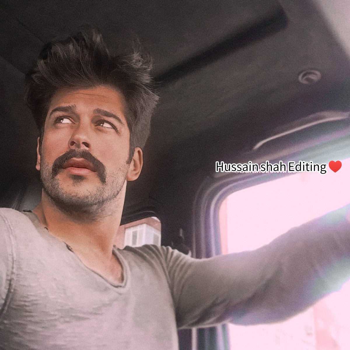 SyedHus34028240's tweet photo. Cool Beem 🥰👑 #BurakÖzçivit #KurulusAilesi #KuruluşOsman #Usmanbey #coolpictur https://t.co/8GJ1luK8wv