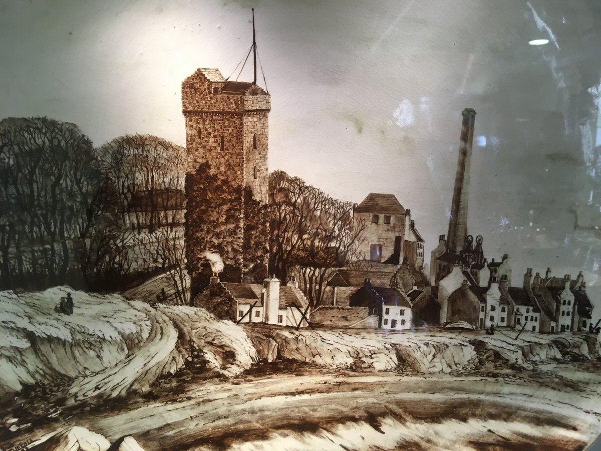 Old Dysart. The chimney wasn’t really leaning. The photo was taken from a Wemyssware plate hence the distortion. The tower house is still standing.