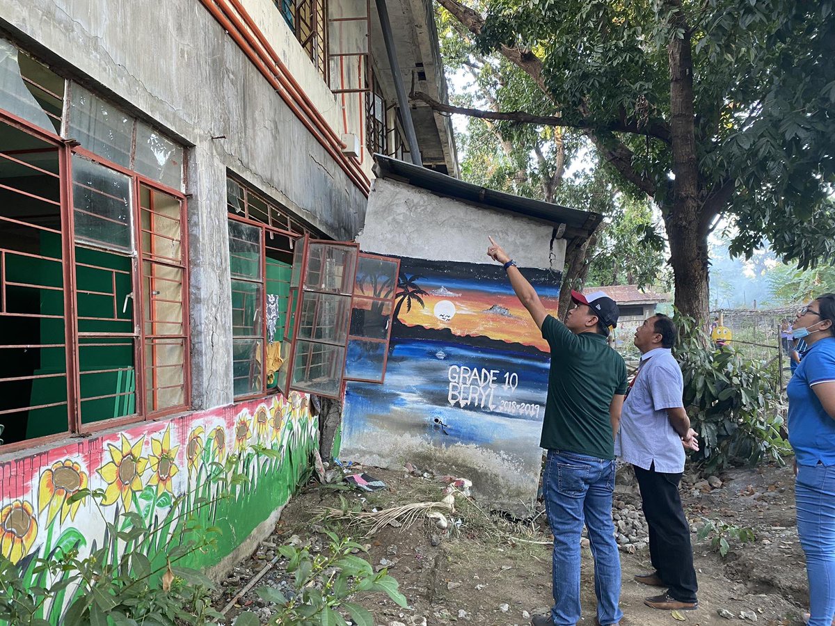kris_ablan's tweet photo. Inspected a condemned part of Candon NHS with SDS Ansel. This classroom was closed due to liquefaction.
#DepEdSchoolBuildingsUpdates https://t.co/1lRPSa6Cnr