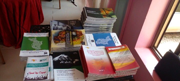 EATGN's tweet photo. Happening now!

The #TaxRoadshowEAC continues with EATGN honoring the invitation of @SEATINIUGANDA  and @taxalliance_ug for the TJAU 2022 Annual Retreat. https://t.co/d29nV1pO3Y