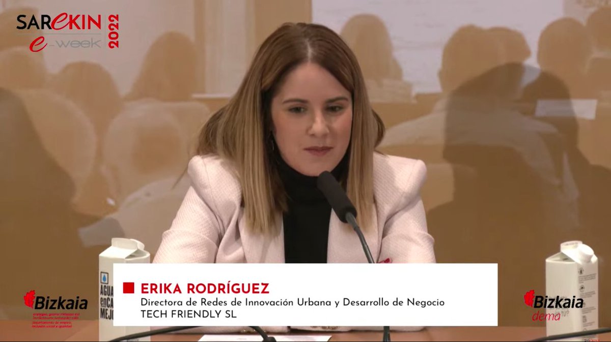 BizkaiaEmprende's tweet photo. 🗣️Erika Rodríguez  @TechfriendlyEs
La pandemia sirvió para fortalecer nuestro discurso: la digitalización es posible en la administración pública, es necesaria e hizo posible agilizar ese cambio. Algo que parecía impensable

#SarekinWeek2022  #emprendimiento #Bizkaia #DEMABizkaia https://t.co/0TQpp481WP