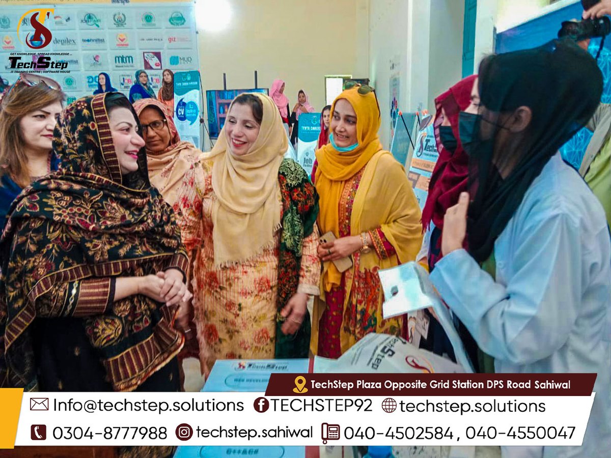 techstep00's tweet photo. Team TechStep is very thankful to Mrs. Muniba Khawar Shahzad , Provincial Coordinator Punjab, Dukhtrane Pakistan for visit our stall in Job Fair 2022 at Government College of Technology for Women Sahiwal.
#tevta #jobfair #jobfair2022 #techstep #teamwork #techstepsahiwal #it https://t.co/TnpoQtyfh8
