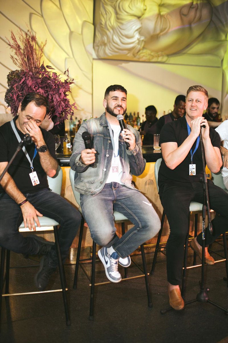 velocitymagSA's tweet photo. #LoopNFT launch in South Africa with a panel discussion by @GarethCliff @maggsonmedia and perfomances by @jsomethingmusic @NaakMusiQ @LiquideepSA A Metaverse to change SA music industry https://t.co/L4c1JuOfk9