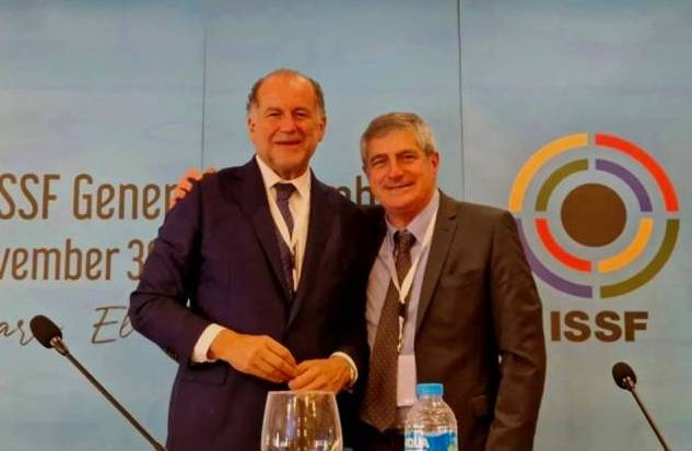 uits_sport's tweet photo. Gli auguri del Presidente Vespasiano al neo Presidente ISSF eletto Luciano Rossi

 #ISSF #UITS #FITAV 🇮🇹👇

@ISSF_Shooting 

https://t.co/hObSKauy3v https://t.co/oSdwL0Ct8H
