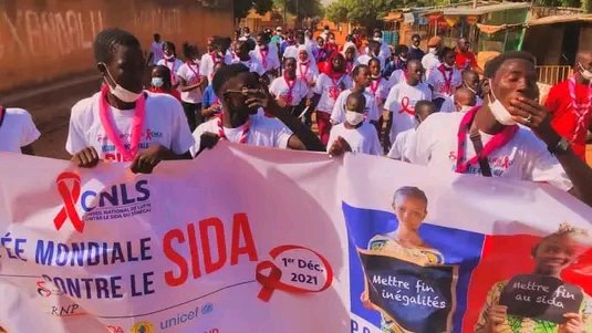 CVHCoeurRose's tweet photo. #journeemondialedeluttecontrelesida
Les humanistes s'engagent dans le processus d'éradication des IST pour une vie saine et harmonieuse.

AGIR POUR SOI, AGIR POUR NOS COMMUNAUTÉS
#Senegal #Kebetu #CNLS https://t.co/1TV4FQg6Jc