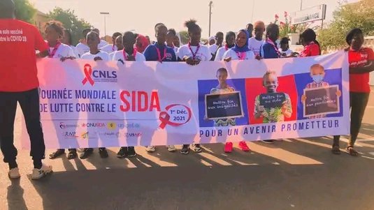 CVHCoeurRose's tweet photo. #journeemondialedeluttecontrelesida
Les humanistes s'engagent dans le processus d'éradication des IST pour une vie saine et harmonieuse.

AGIR POUR SOI, AGIR POUR NOS COMMUNAUTÉS
#Senegal #Kebetu #CNLS https://t.co/1TV4FQg6Jc