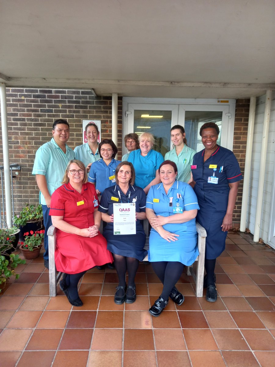 Congratulations to the wards that achieved Gold, following their #QAAS visits. Great achievement <a href="/JulietPearce4/">Juliet Pearce</a> <a href="/sizzles11/">Siziwe Turner</a> <a href="/LauraNeal_/">Laura Neal 💙🌻</a> <a href="/IOWNHS/">Isle of Wight NHS Trust</a>