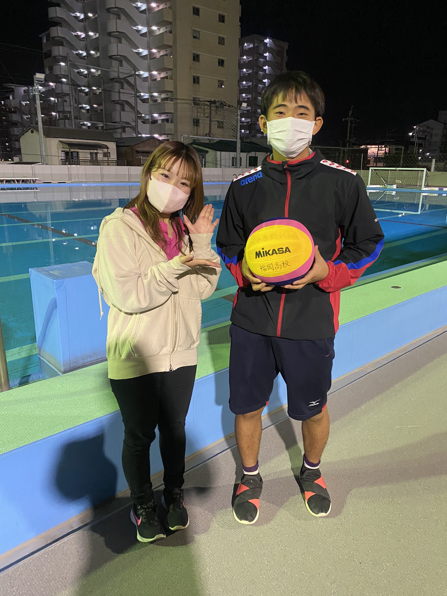 Twitter 水球 بحث تويتر