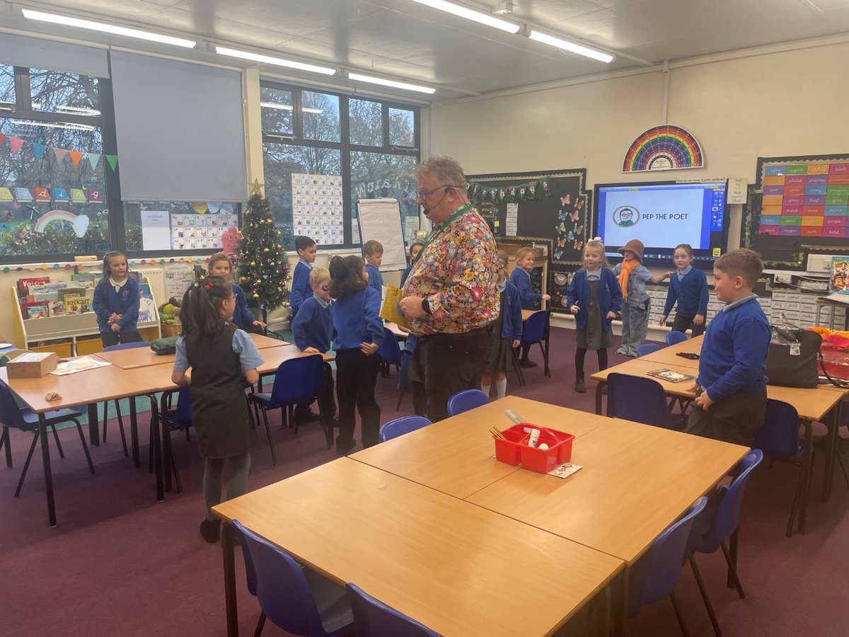 Year 2 have had a fantastic poetry session with Pep the Poet this morning. Thank you for inspiring us to write brilliant poems! <a href="/PepPoet/">Pep the Poet</a> <a href="/StChadsAT/">StChadsAcademiesTrust</a>