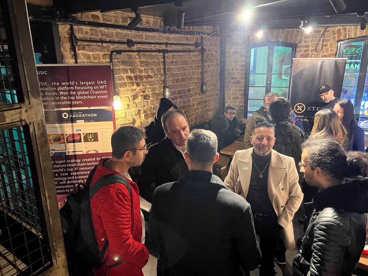 OasislabsHK's tweet photo. Again! We sponsored @offchainIST V5! Many our funs came and enjoyed with this event! We are continuely making efforts to push the community forward!@NUSICChinese @NusicAmerica https://t.co/loKQ1Egott