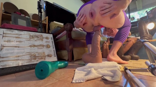 Brand new video up on PornhubModels! https://t.co/vbRiaHYFix https://t.co/6OxyB42mXk