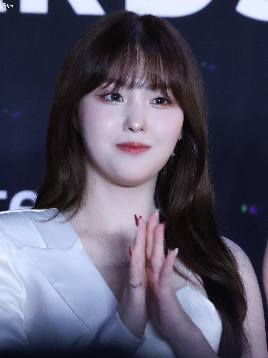 rabbit_C999's tweet photo. 221129 MAMA 레드카펫 HQ

뭔 말이 필요해…

#Kep1er #케플러  #ケプラー  #김채현 #KIMCHAEHYUN #キムチェヒョン https://t.co/dAW6YcIdpQ