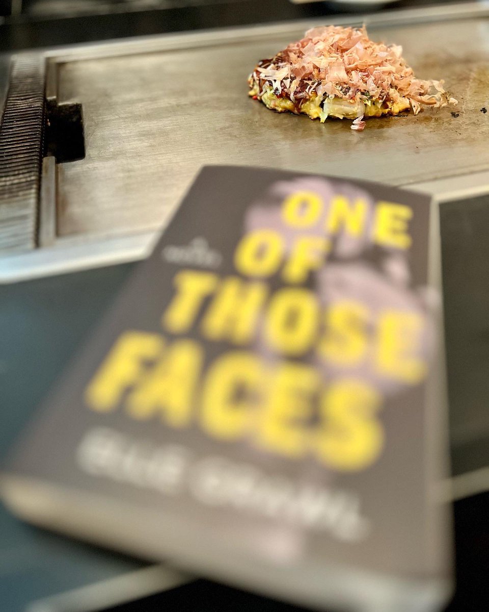 Finally celebrating the wide release of my novel, One of Those Faces! As of today, it’s available anywhere you order your books: bookshop.org/p/books/one-of…

My twisty psychological thriller looks just as at home in #osaka as it does in #Chicago, doesn’t it?