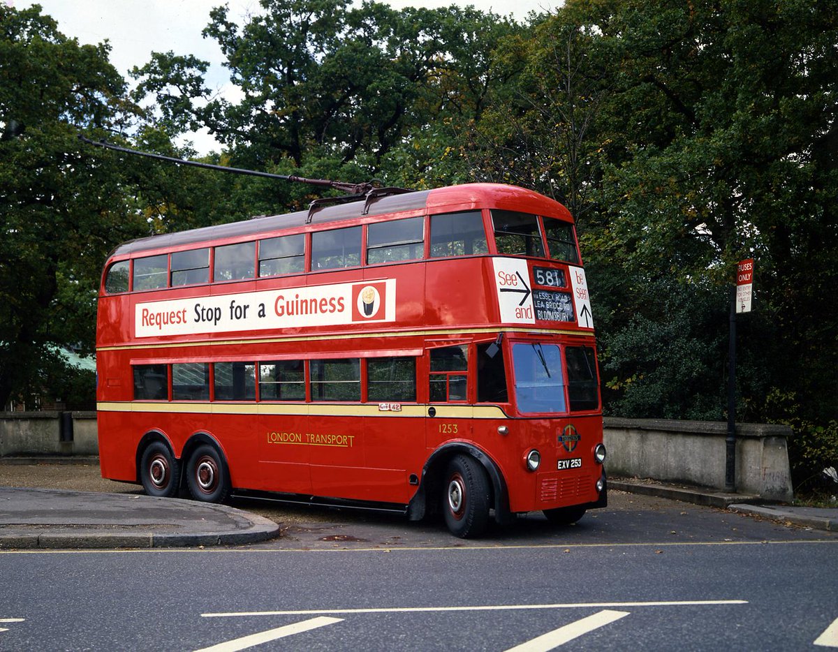 ltmuseum's tweet photo. 10. K2-class trolleybus, 1939 #LTMCollections https://t.co/s32mTRTlIv https://t.co/9EWDVQL2SH