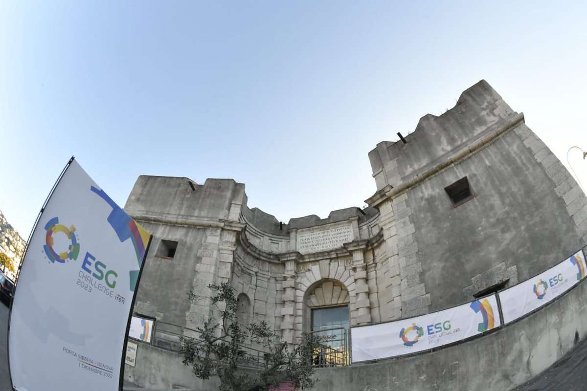 Cultur_e's tweet photo. Oggi #1dicembre siamo a #Genova per raccontare la prima #ESGChallenge del @gruppoiren, premio dedicato alle migliori tesi sui temi della #sostenibilità che coinvolge mondo accademico, imprese e istituzioni, per stimolare la conoscenza e la cultura degli #ESG. https://t.co/APh6N2PTr7