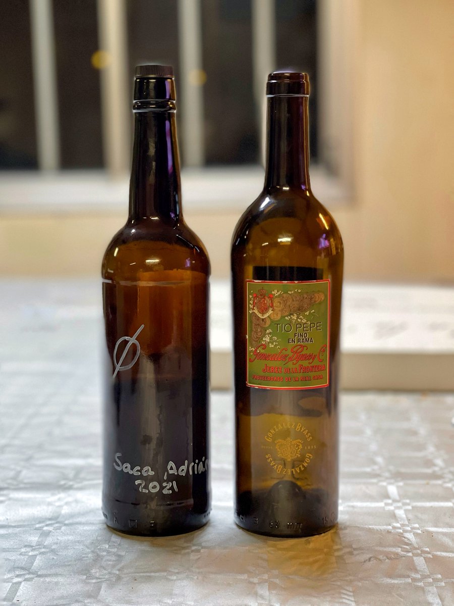 5️⃣ 𝗝𝗲𝗿𝗲𝘇 𝗶𝗻𝘀𝗼𝗹𝗲𝗻𝘁𝗲
1. Oloroso Saca Adrián 2021
2. Tío Pepe Fino en Rama Saca 2016 (DO Jerez-Xérès-Sherry)