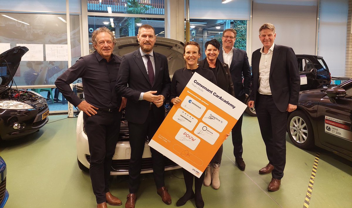 Regionale autodealers en het Deltion College gaan elkaar versterken in het samenwerkingsverband CarAcademy Regio Zwolle. Samen leiden we meer vakbekwame medewerkers op voor de autobranche! ➡️Lees hier meer: deltion.nl/bij-deltion/ni…