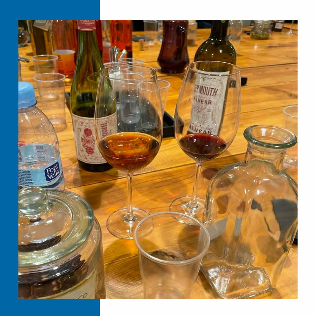 ¿Te perdiste nuestro #TallerdeVermut con <a href="/eva_sumiller/">Eva Pizarro</a>?

En <a href="/BMWEngasa/">BMW Engasa</a> tuvimos la oportunidad de aprender a preparar un auténtico #Vermut de la mano de una experta🍷

¡Muchas gracias a todos los que vinisteis!