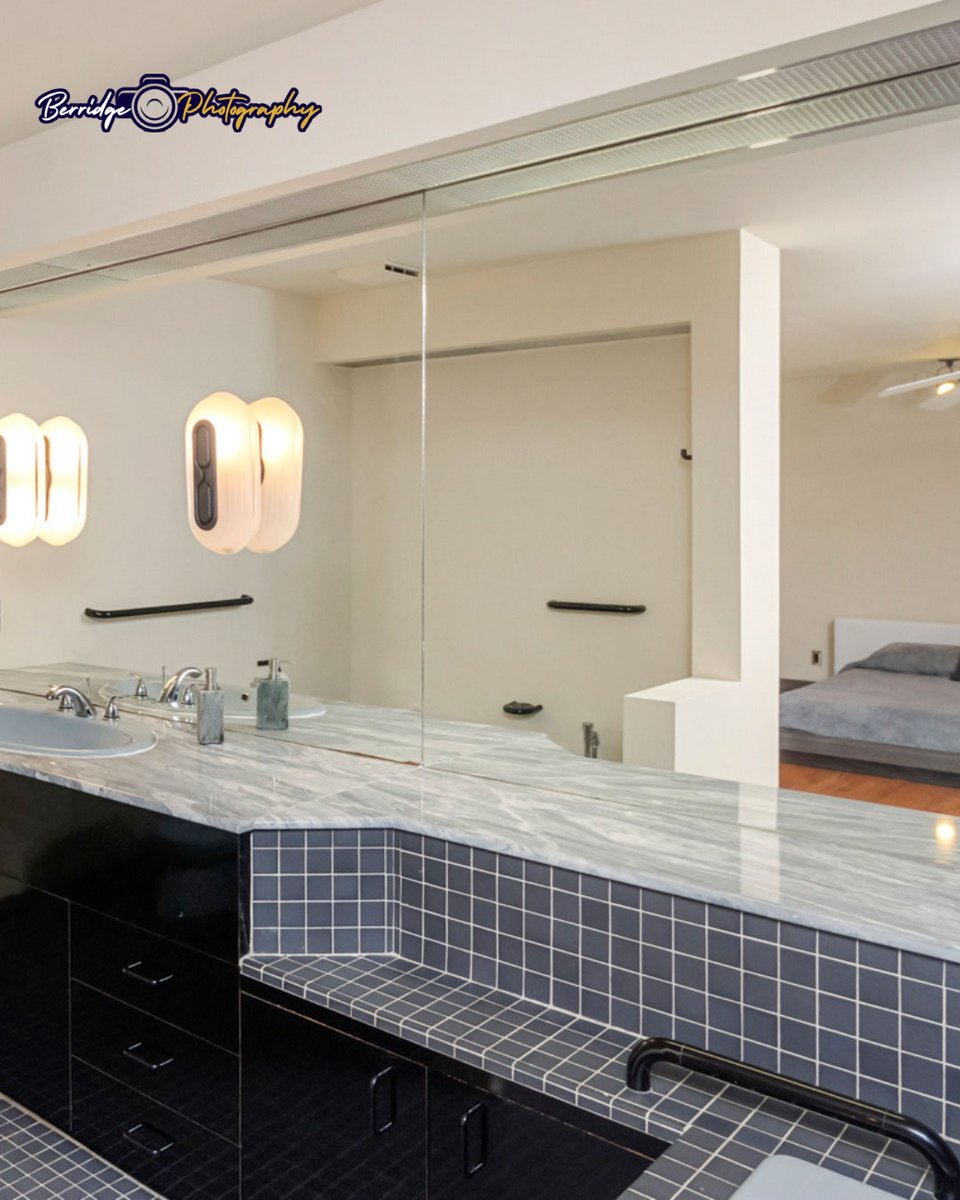 BerridgeMedia's tweet photo. A look at a master bathroom in an Elkins Park property in Cheltenham, Montgomery County, PA.
.
.
.
#montcorealtor #montcorealestate #buckscountyrealtor #buckscountyrealestate #phillyrealtor #phillyrealestate #philadelphiarealtor #philadelphiarealestate https://t.co/uNPKDtNXRd