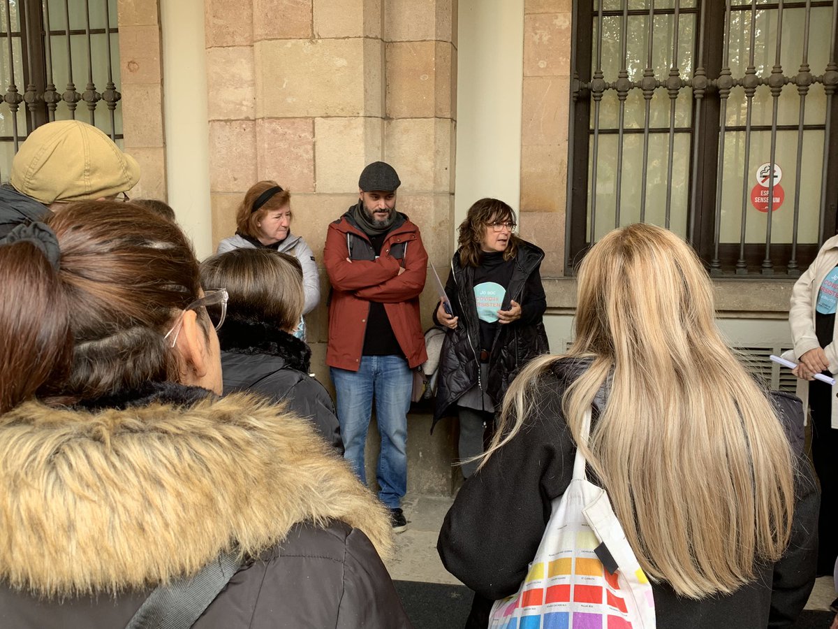 COVID19persist1's tweet photo. Donem per finalitzada la compareixença però encara ens queda molta feina per fer.  #soccovidpersistent 
@parlamentcat @Esquerra_ERC @JuntsXCat @cupnacional @EnComu_Podem @socialistes_cat @CiutadansCs @manelbalcells @salutcat https://t.co/bGtWL1Jy5S
