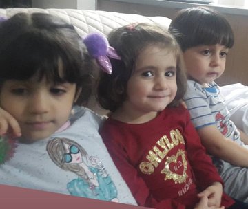 Hallo wereld, kijk je mee?

Hartverscheurend &amp; onvoorstelbaar onrecht💔
Het Iraanse regime heeft #Fahimeh_Karimi, volleybalcoach &amp; moeder van 3 jonge kinderen ter dood veroordeeld wegens deelname aan #IranProtests.
Wees svp haar stem.
cc <a href="/AmnestyIran/">Amnesty Iran</a> @javaidRehman <a href="/UNHumanRights/">UN Human Rights</a>