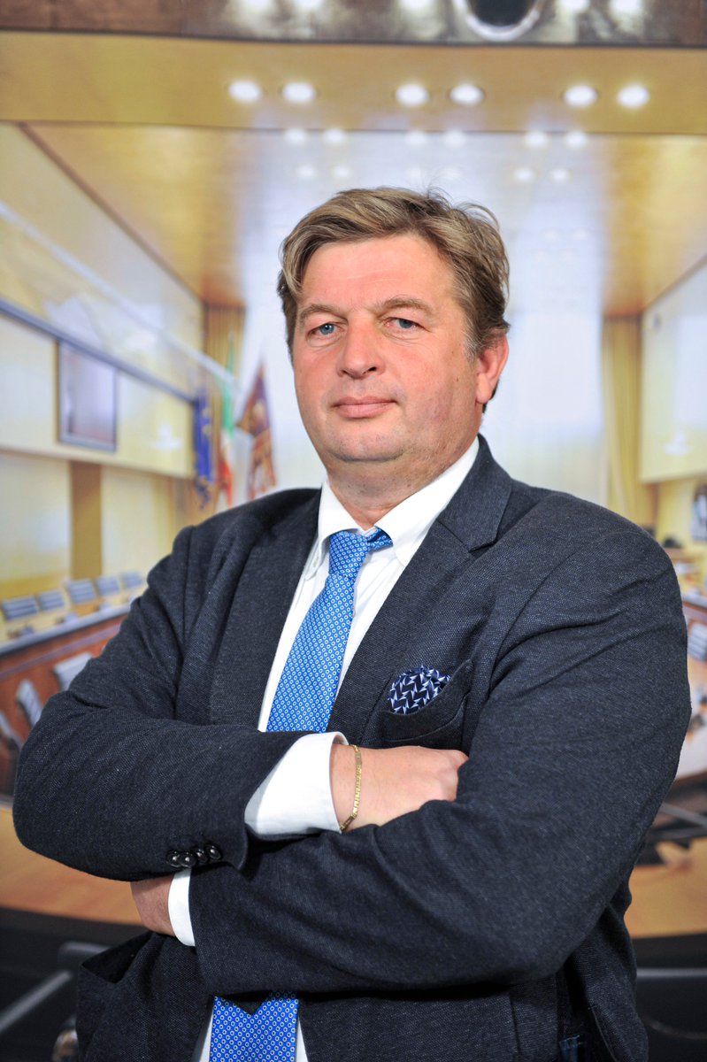 Consiglioveneto's tweet image. Valdegamberi (Gm): &quot;Operazione #compago: il Sindaco da che parte sta? L&apos;aggregazione con Trento e Bolzano interessa a qualcuno o si seguono le sirene di #A2A?” 
bit.ly/3B1OtbX