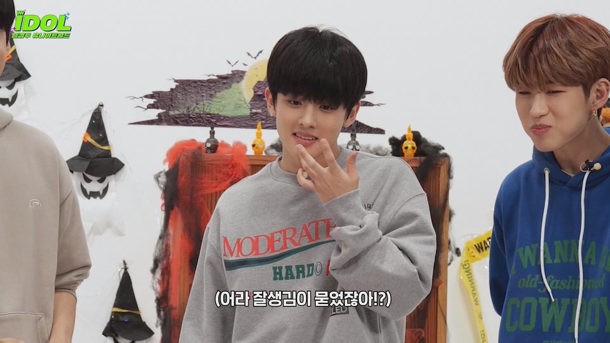 고생 끝에 ‘밥’이 온다🍚💗

배고플 울나이트 위해 #웰아월 이 준비한
✨스페셜한 먹방 TIME✨
(But,아주 특별한 방법으로..^^)

오늘도 사랑이 싹트는(?) #유나이트 월드  
게임은 게임일 뿐 오해하지 말자😉

🔽4화 보러가기🔽
youtu.be/FcpEi7p9Tdg

#YOUNITE #웰컴투_아이돌월드 <a href="/YOUNITE_offcl/">YOUNITE</a>