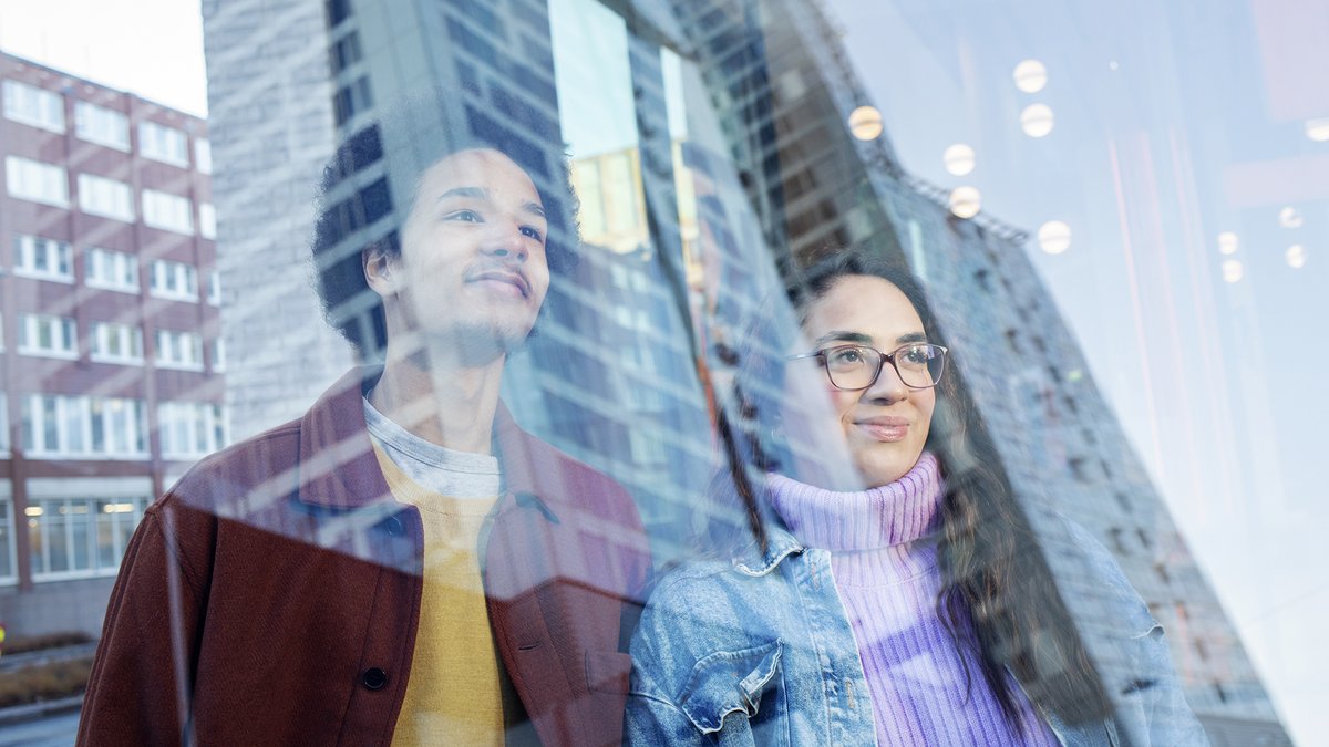 Käänsimme vaatimuksemme eduskuntavaaleihin lupauksiksi ja työstimme samalla strategiamme uusiksi ohjaamaan niiden toteuttamista. Katso mitä lupaamme ja millaista tukea tarvitsemme päättäjiltä, jotta lupauksista tulee totta. 

#YhdessäHyvää #vaalit2023

rt.fi/Ajankohtaista/…