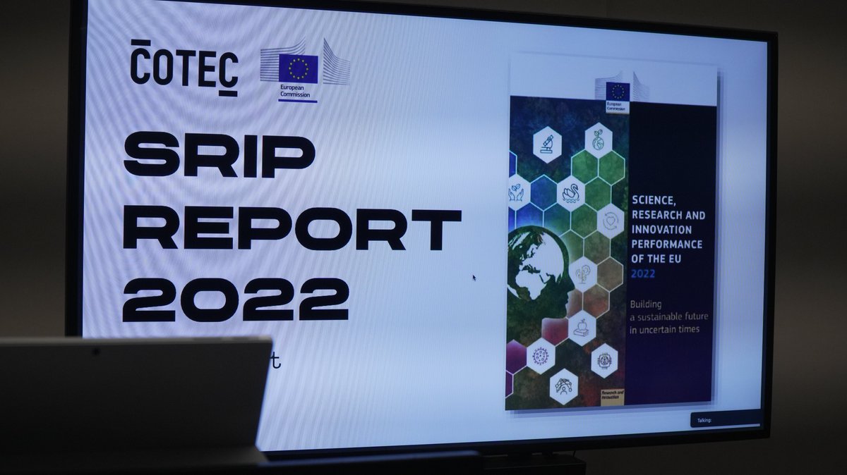 Cotec_Innova's tweet photo. Un lujo haber contado hoy con @Alex_Hobza y #JulienRavet de @EUScienceInnov en la presentación oficial en España del #SRIPreport 2022. El informe de referencia de la I+D+I, que publica cada dos años la @ComisionEuropea 👉 https://t.co/gNJVIb6r60 https://t.co/B1buitsVGV